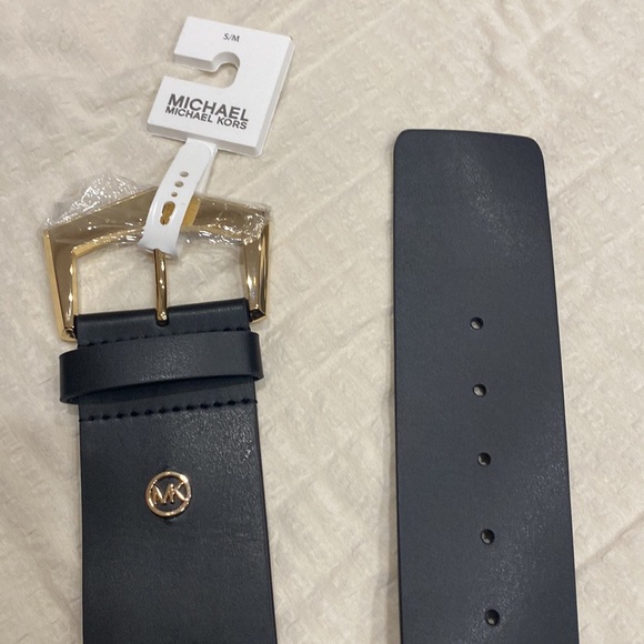 Michael Michael Kors Womens black leather with Strech brand new belt main image 5
